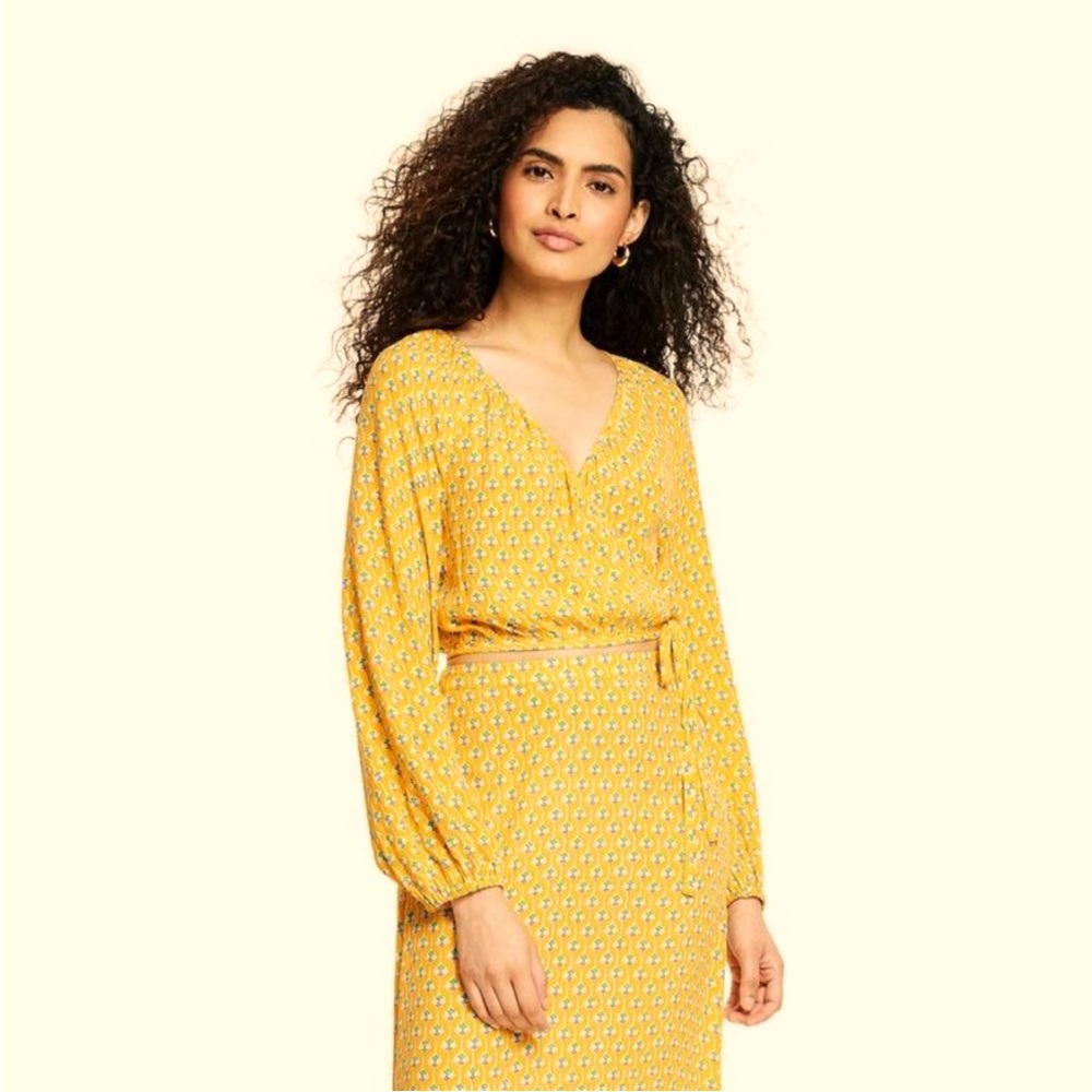 Yellow dainty flower maxi skirt with wrap long sleeve top